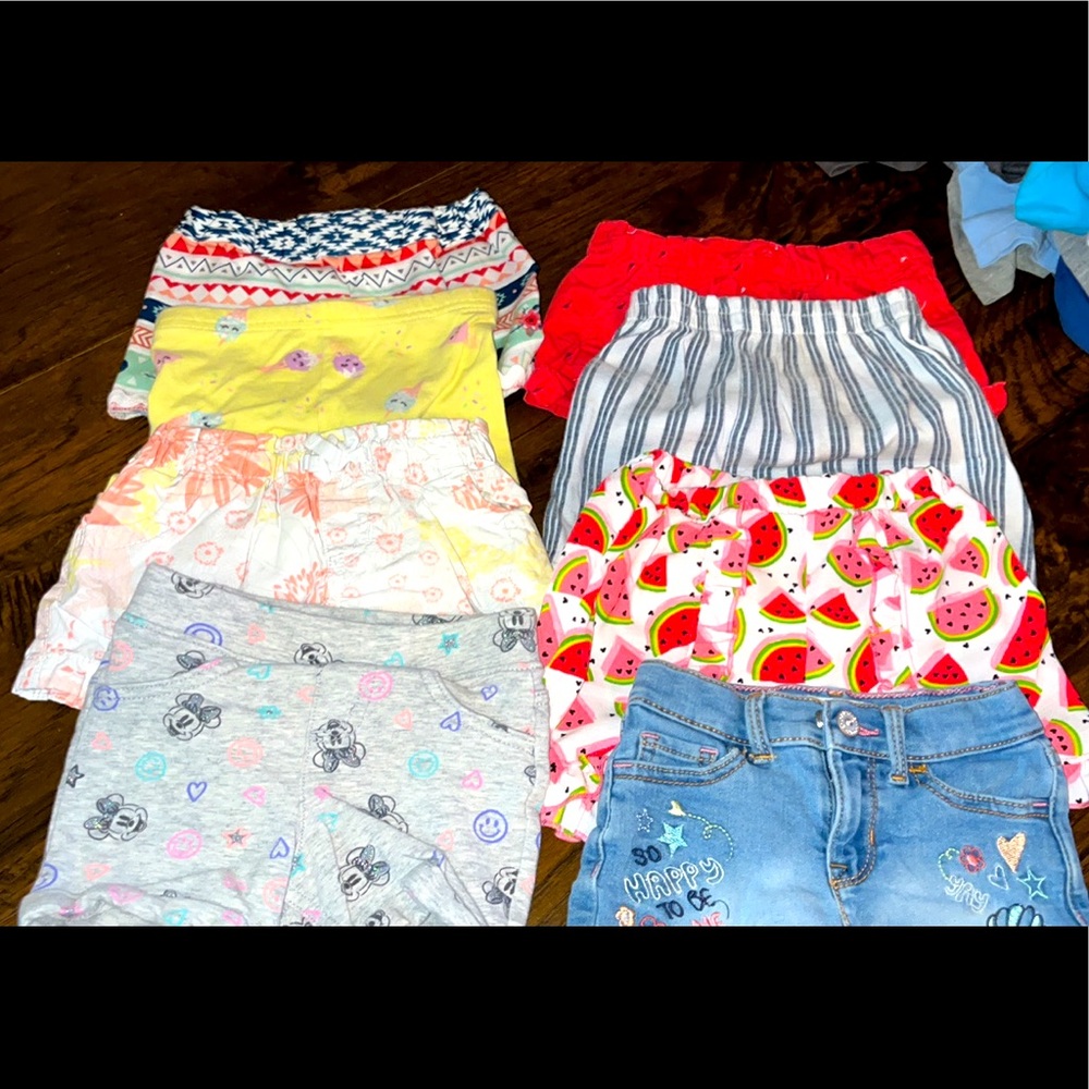 Size 3T girls shorts lot